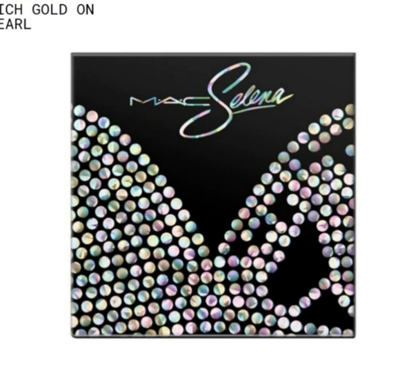 🎉🎉Host Pick 🎉🎉MAC Cosmetics La Reina Extra Dimension Skinfinish - Picture 6 of 8